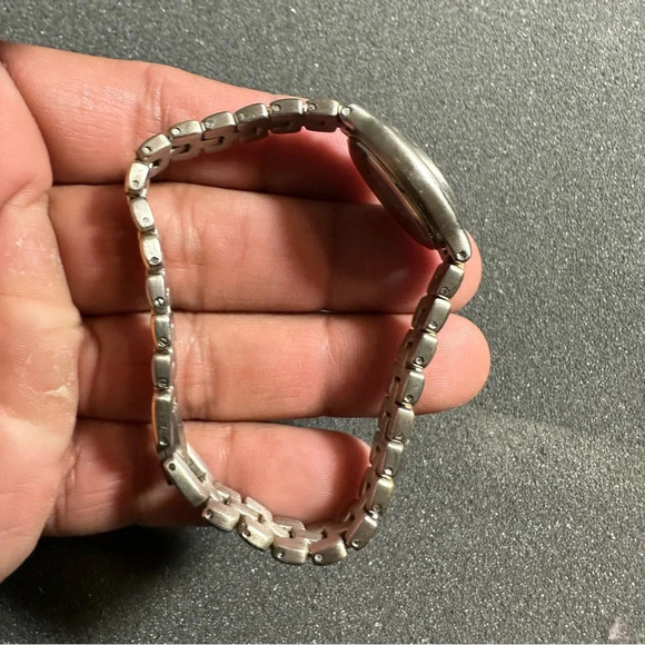 Anne Klein II Vintage Silver Gold Tone Ladies Quartz Watch Round Dial Working - Picture 6 of 10